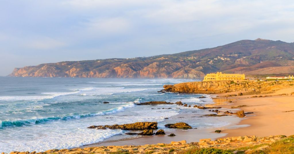 Best time to surf in Cascais, Portugal